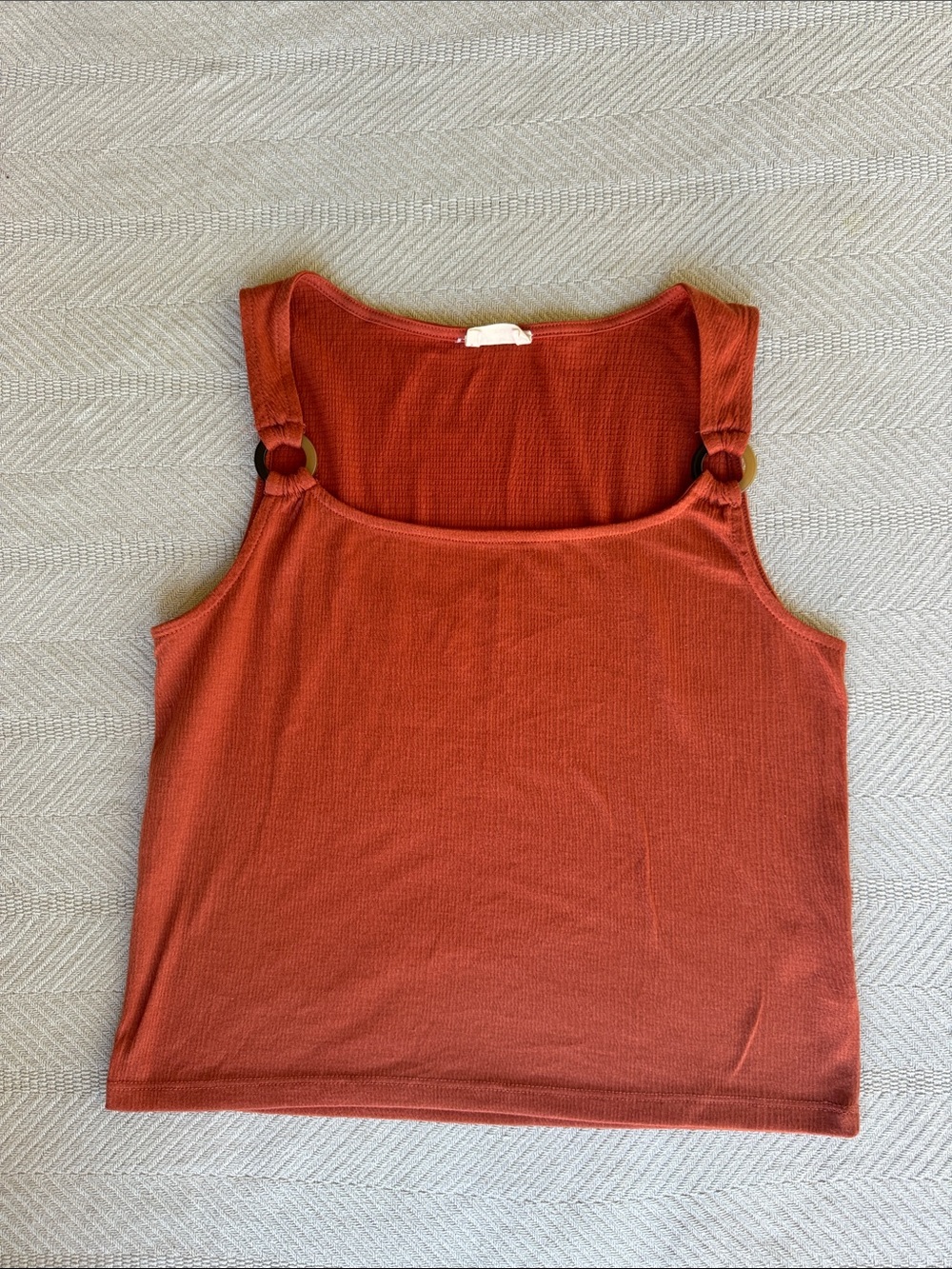 SO Rust Ring-Detail Tank Top